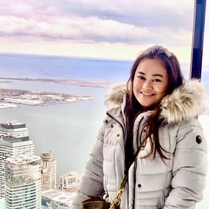 Meet your Posher, Mikaela kariz